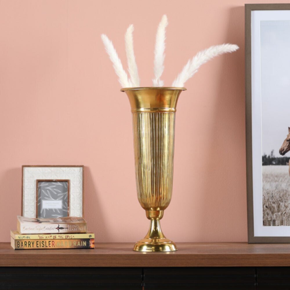 DANUBE | Decimus Ribbed Vase with Base L 19 x W 19 x H 47 cm - Gold | 290101601078