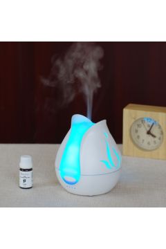 White 200Ml Aroma Diffuser With 7 Led Lights And Uk Plug Adaptor For A Clean, Modern Look | YD-041