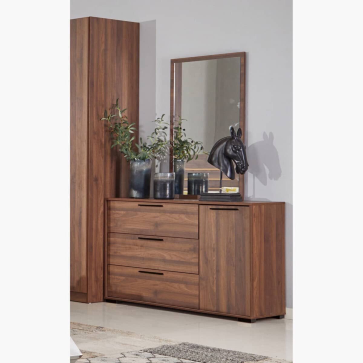 HOMEBOX | Patara 3-Drawer 1-Door Master Dresser without Mirror | 164865057