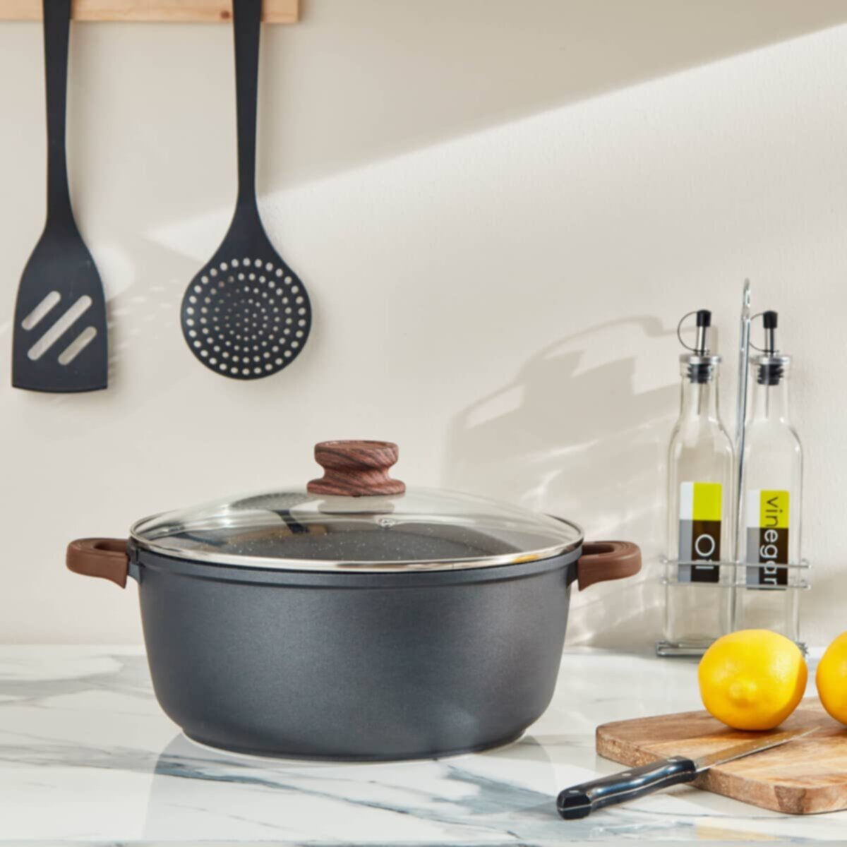 HOMEBOX | La Cucina Die Cast Induction Casserole - 6 L | 165407736