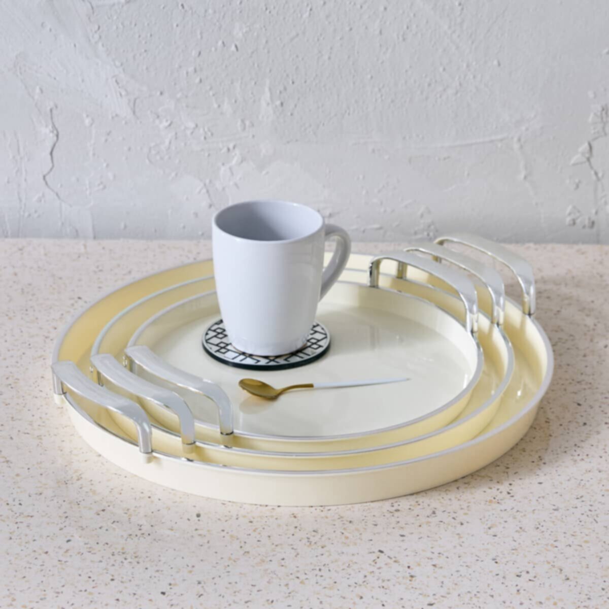HOMEBOX | Orion Round Tray with Handle - Set of 3 | 166544186
